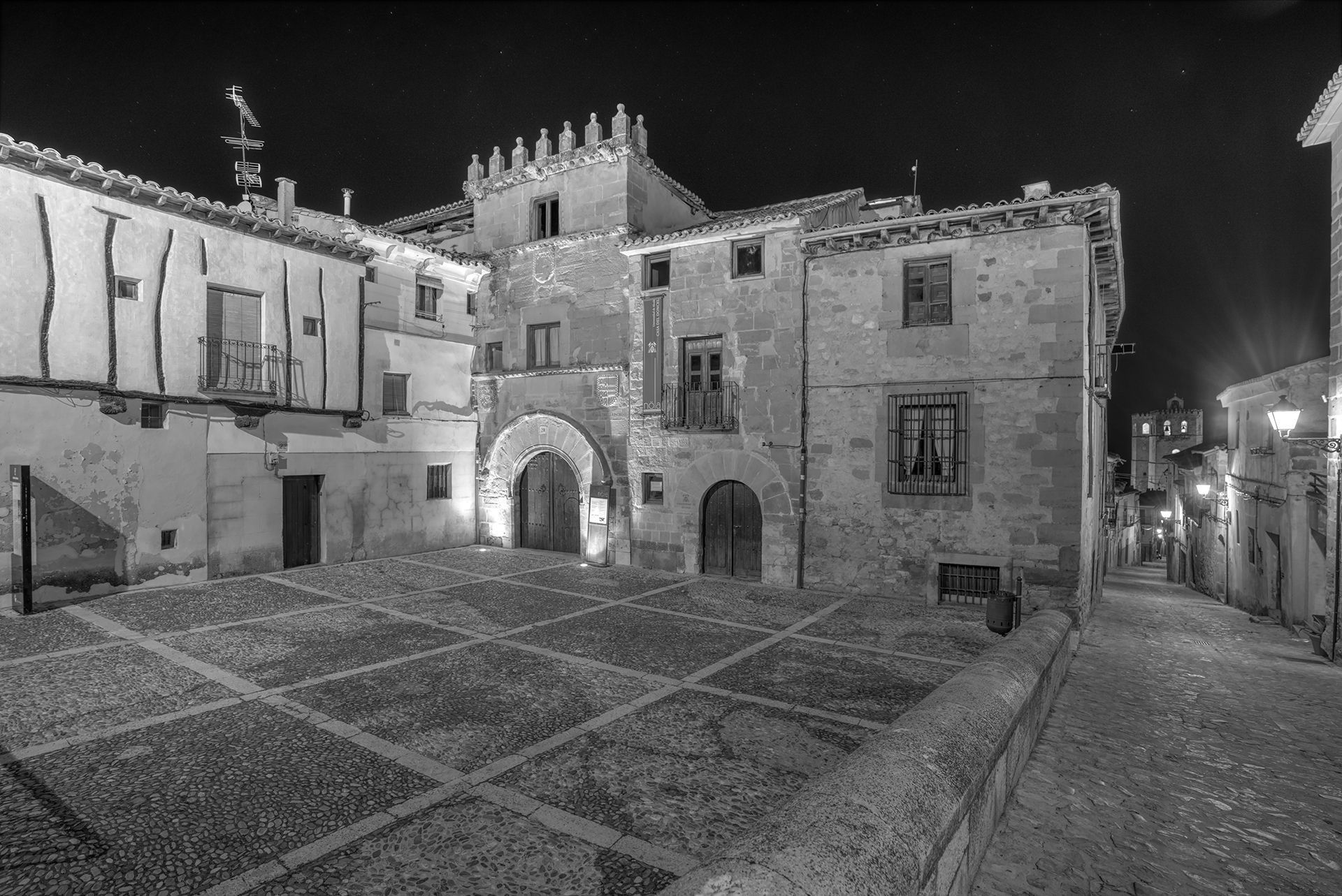 SIGÜENZA_Casa del Doncel NB_baja
